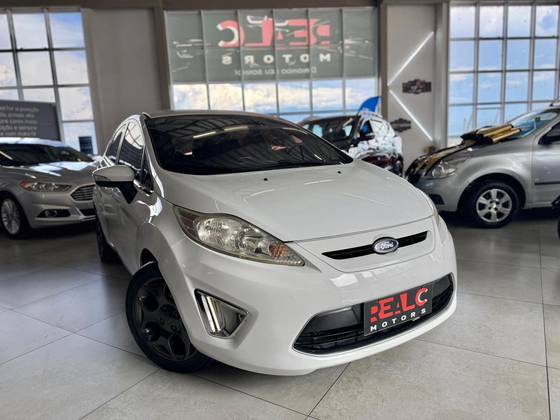 FORD FIESTA 1.6 MPI HATCH 8V FLEX 4P MANUAL